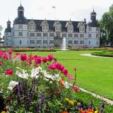 1201S 36 Schloss Neuhaus Aug 11